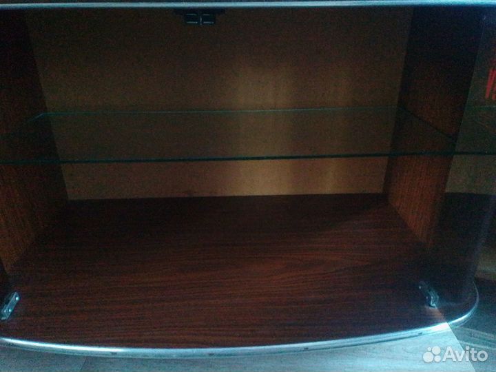 Продам тумбочку