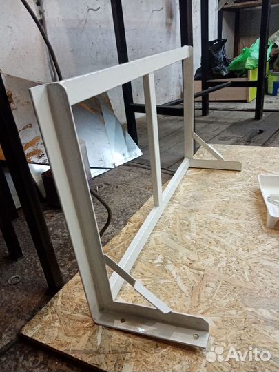 Козырёк защитный для кондиционера