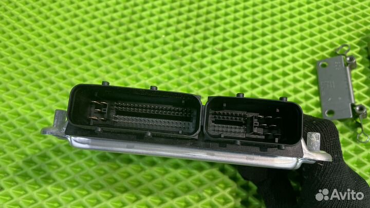 Блок управления двигателем Audi A6 C6 (2006)