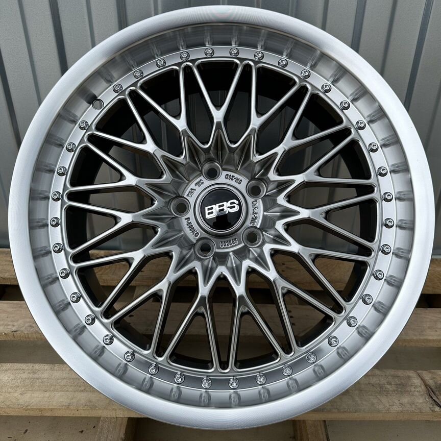 Литые диски Stuttgart 8.5×R19 5×114.3