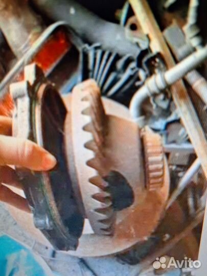 Крышка картера главной передачи Audi A8 D4