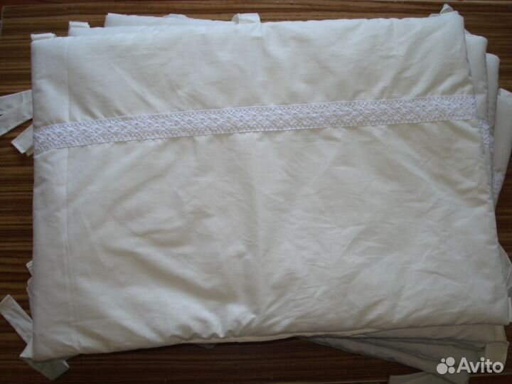 Комплекты бортиков в кровать 4 предметов (новые)