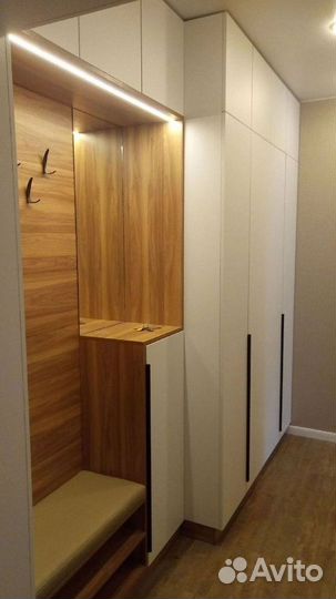 Шкаф распашной Аура