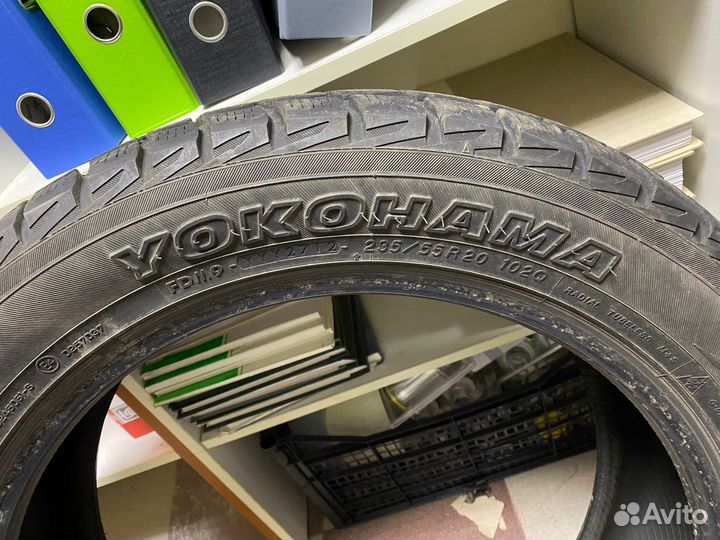 Yokohama 104ZR 235/55 R20