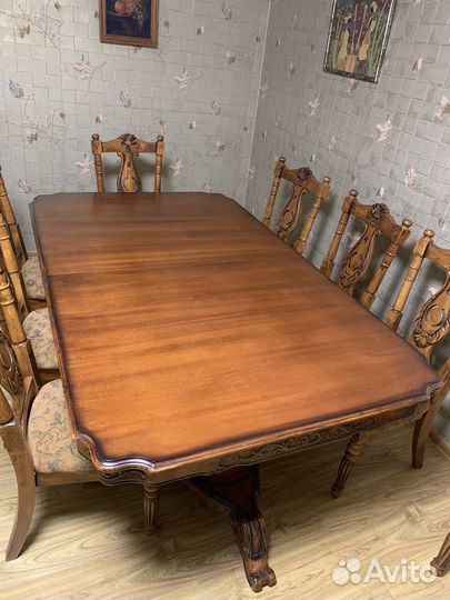Обеденный стол и 8 стульев яИндонезия