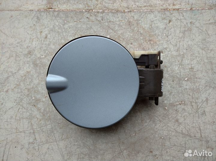 Лючок бензобака и активатор Шевроле Авео Т300