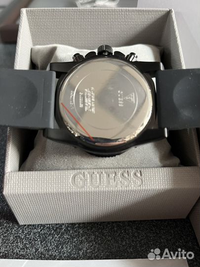 Мужские наручные часы guess