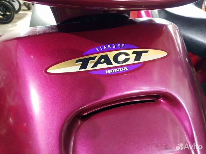 Скутер Хонда Такт AF30 с электроприводом подножки