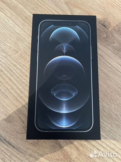 Коробка от iPhone 12 Pro