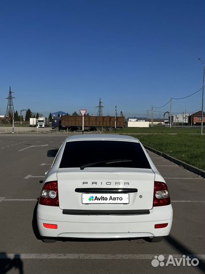 LADA Priora 1.6 МТ, 2011, 300 000 км