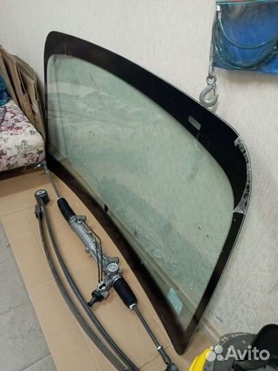 Лобовое Пежо боксер