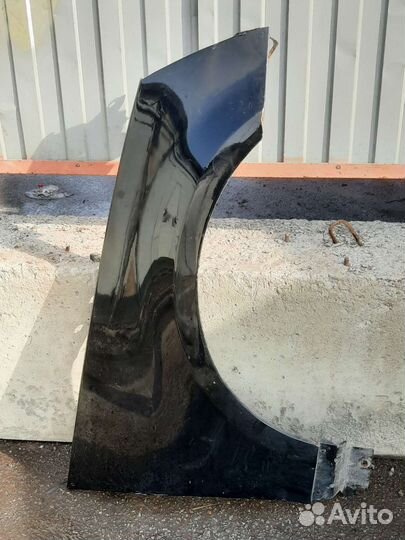 Переднее правое крыло Cadillac SRX 1 2003-2009