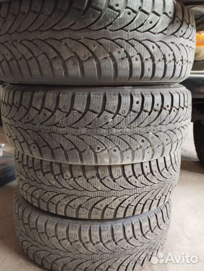 Pirelli Formula Ice 185/60 R15 92S