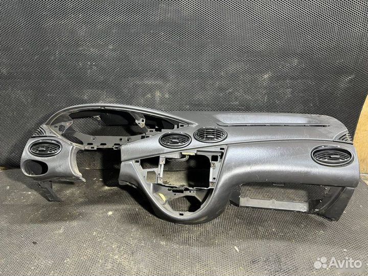 Торпедо Ford Focus 1998-2004