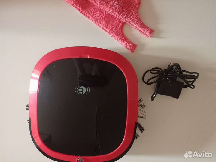 Робот-пылесос Rekam