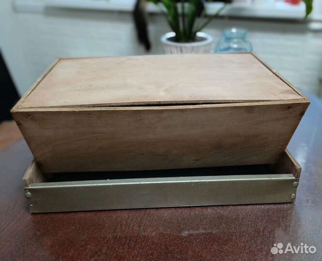 Бункерная кормушка для кур