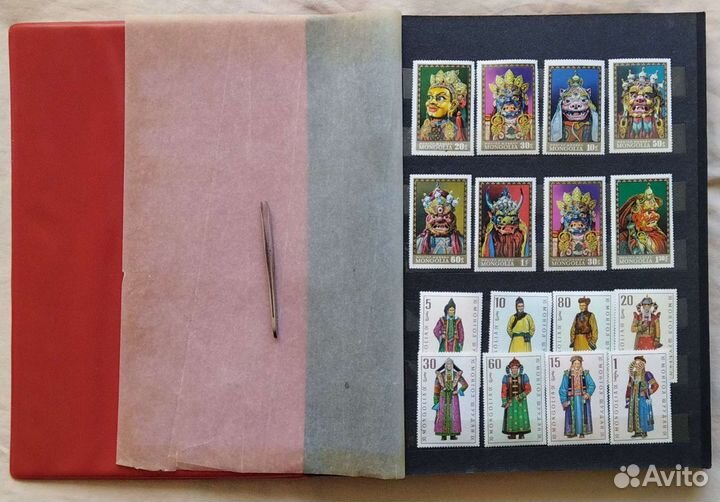 Монголия, альбом с марками на 12 листов