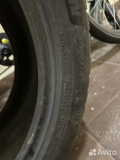 Michelin Pilot Alpin 5 SUV 305/40 R20