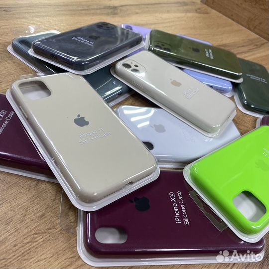 Чехлы на iPhone XR/11