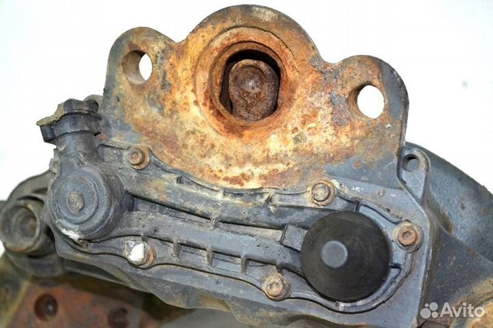 Суппорт ведущего моста, левый mercedes-benz Actros