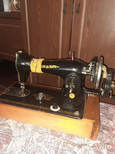 Швейная машина