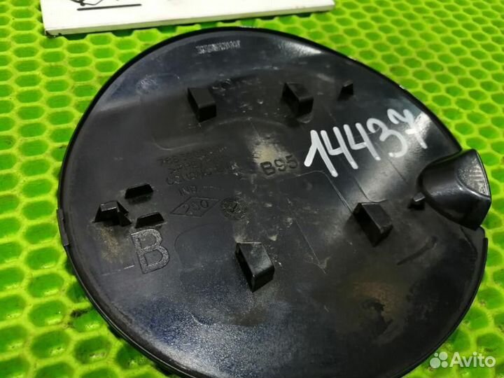 Крышка лючка бензобака Renault Megane 3