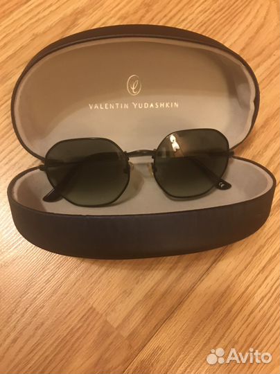 Солнцезащитные очки