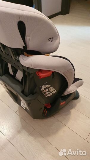 Детское автокресло Ailbebe Carmate Swing Moon