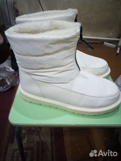 Дутики женские зимние