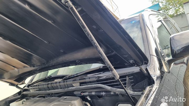 Тюнинговый капот Land 200