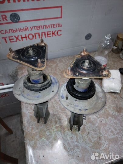 Стоики на Весту передние