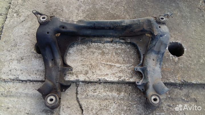 Передняя балка Audi A6 C5