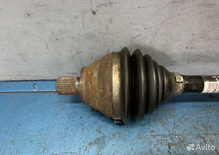 Привод передний левый Volkswagen Golf 6