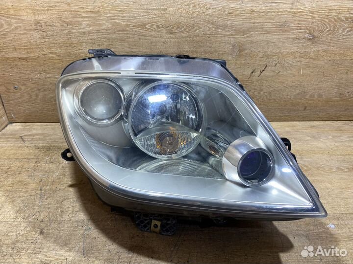 Фара передняя правая Lancia Phedra 141945