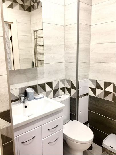 2-к. квартира, 54 м², 3/3 эт.