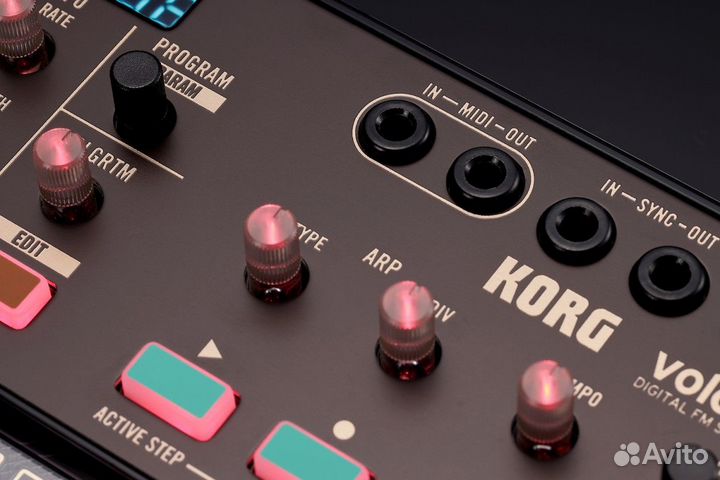 Синтезатор korg Volca FM2