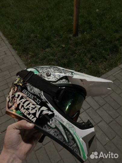 Шлем кроссовый