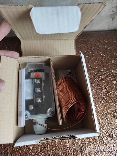 Термостат Shuft TF60/HY