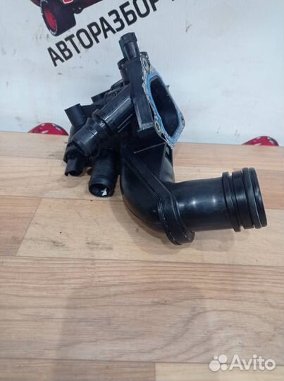 Термостат / корпус термостата Citroen C4 2 B7 2011