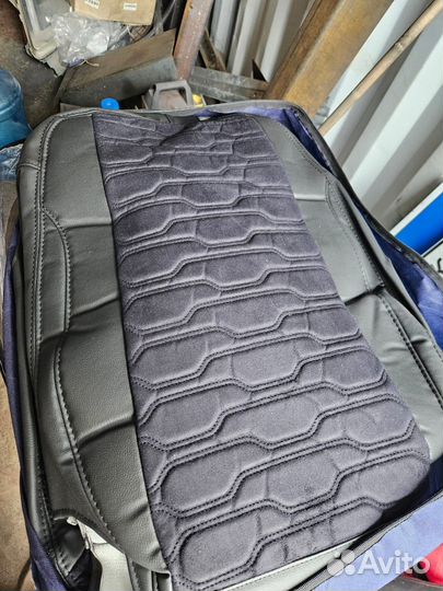 Автомобильные чехлы VW Polo