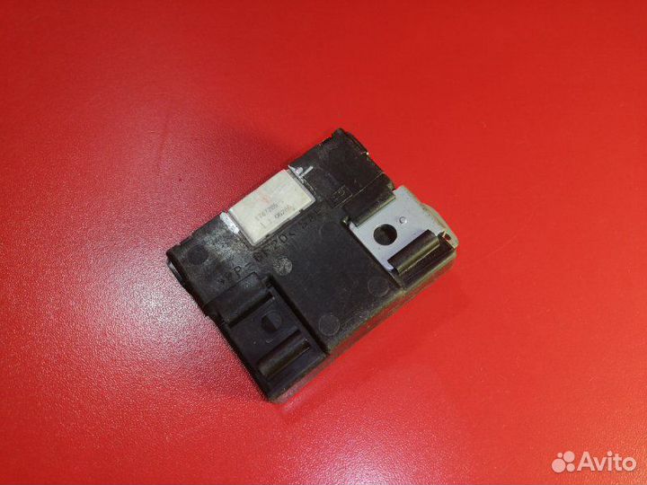 Блок иммобилайзера Lexus Is 250 GSE20 4GR-FSE