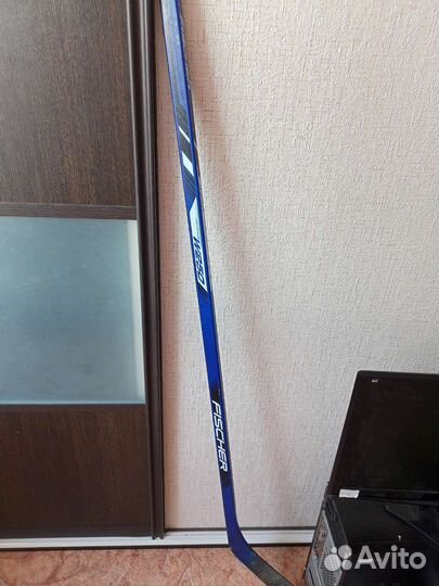 Клюшка хоккейная