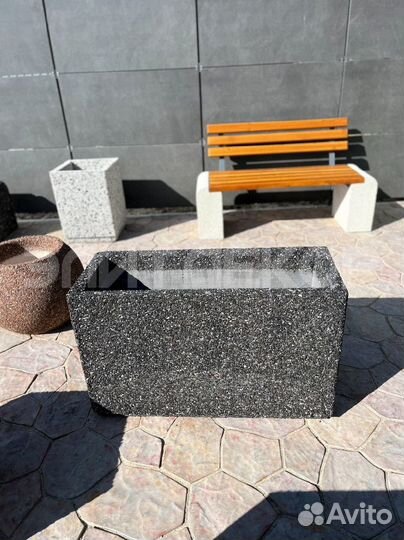 Вазон для цветов