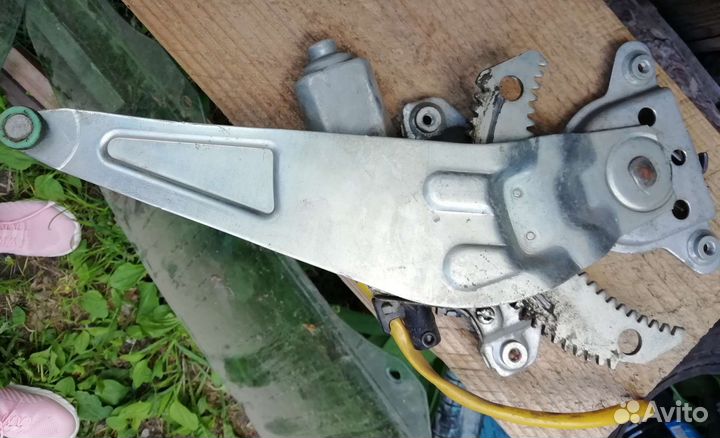 Стекдоподъемник для Toyota