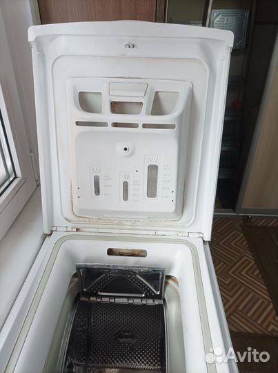 Стиральная машина с вертикальной загрузкой б/у