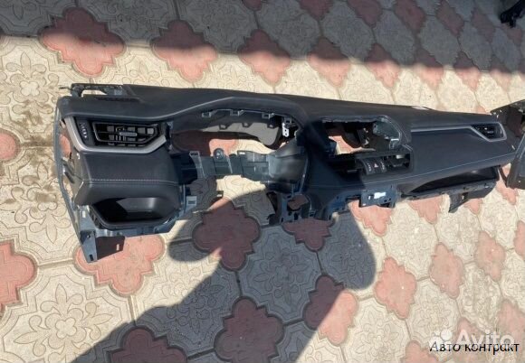 Торпедо Toyota RAV-4 50