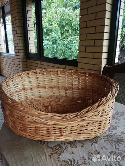 Плетеная корзина люлька для животных