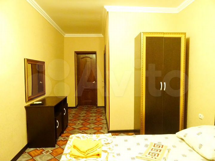 Комната 18 м², 1/4 эт.