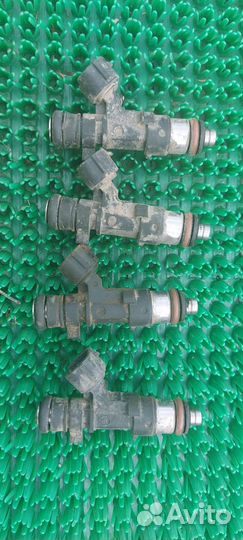 Форсунка топливная Citroen C4 B7