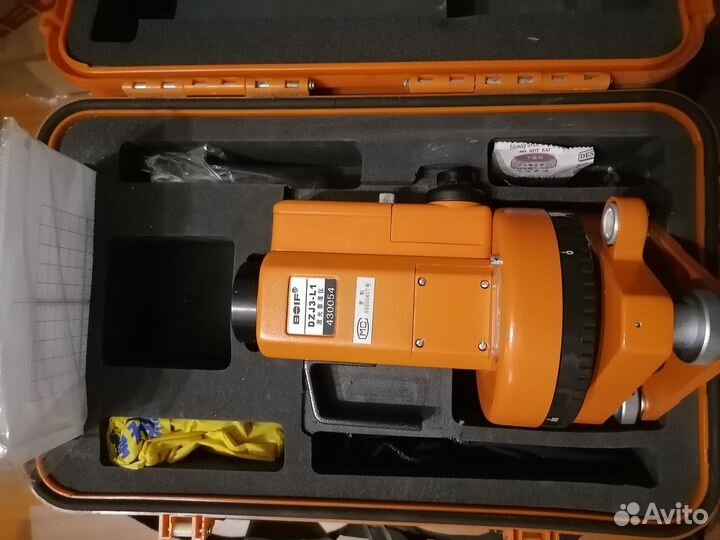 Лазерный прибор вертикального проектир-я DZJ3-L1